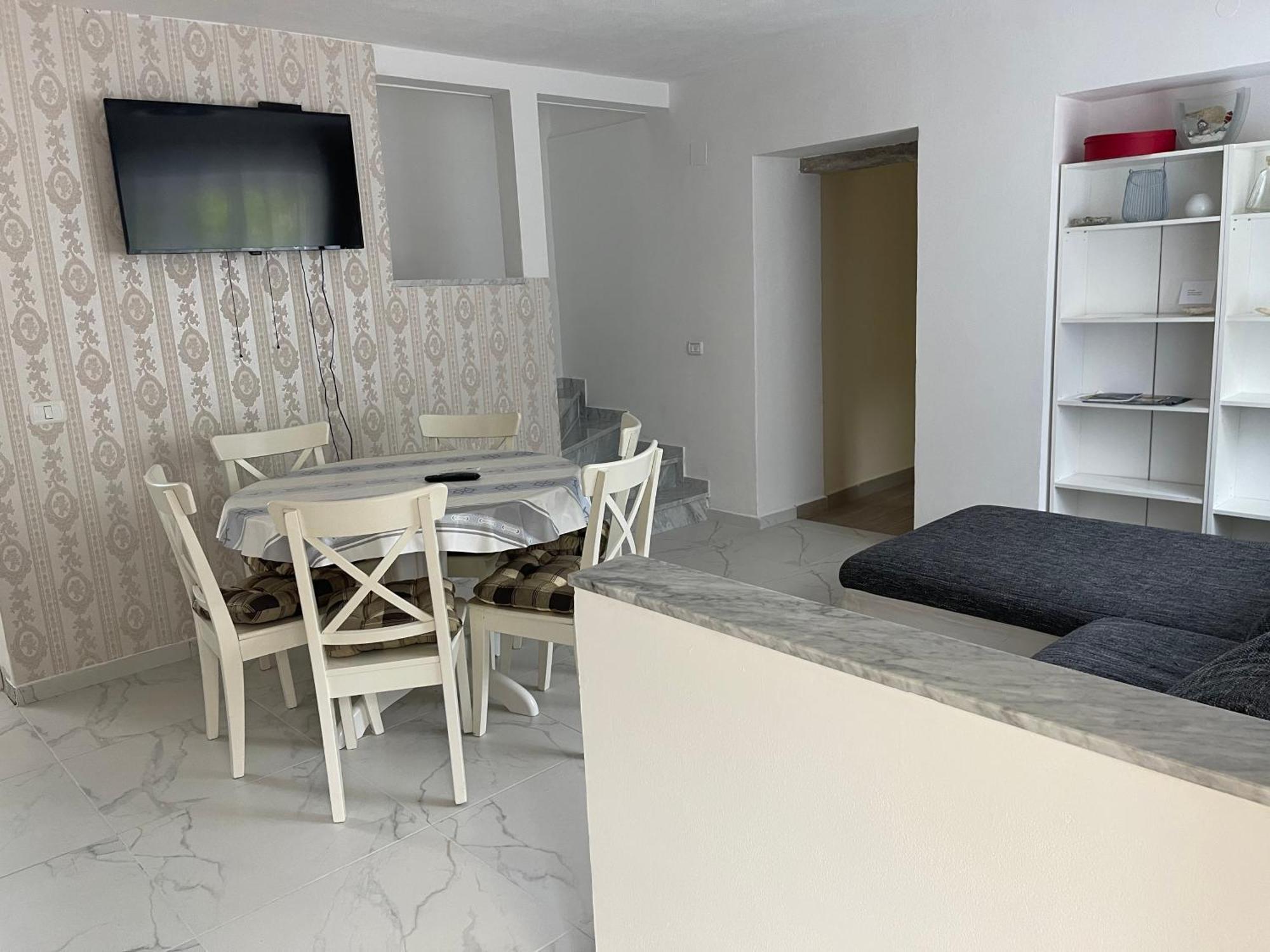 Hisa Tartinijeva Villa Izola Bagian luar foto